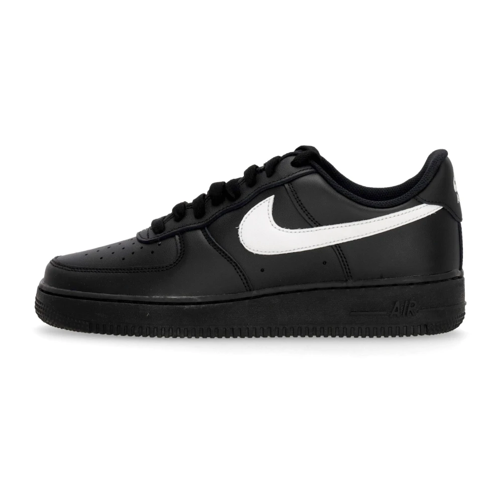 Nike Men's Black Skateboarding, 9 Uk, /White Low Top Sneaker Air Force 1