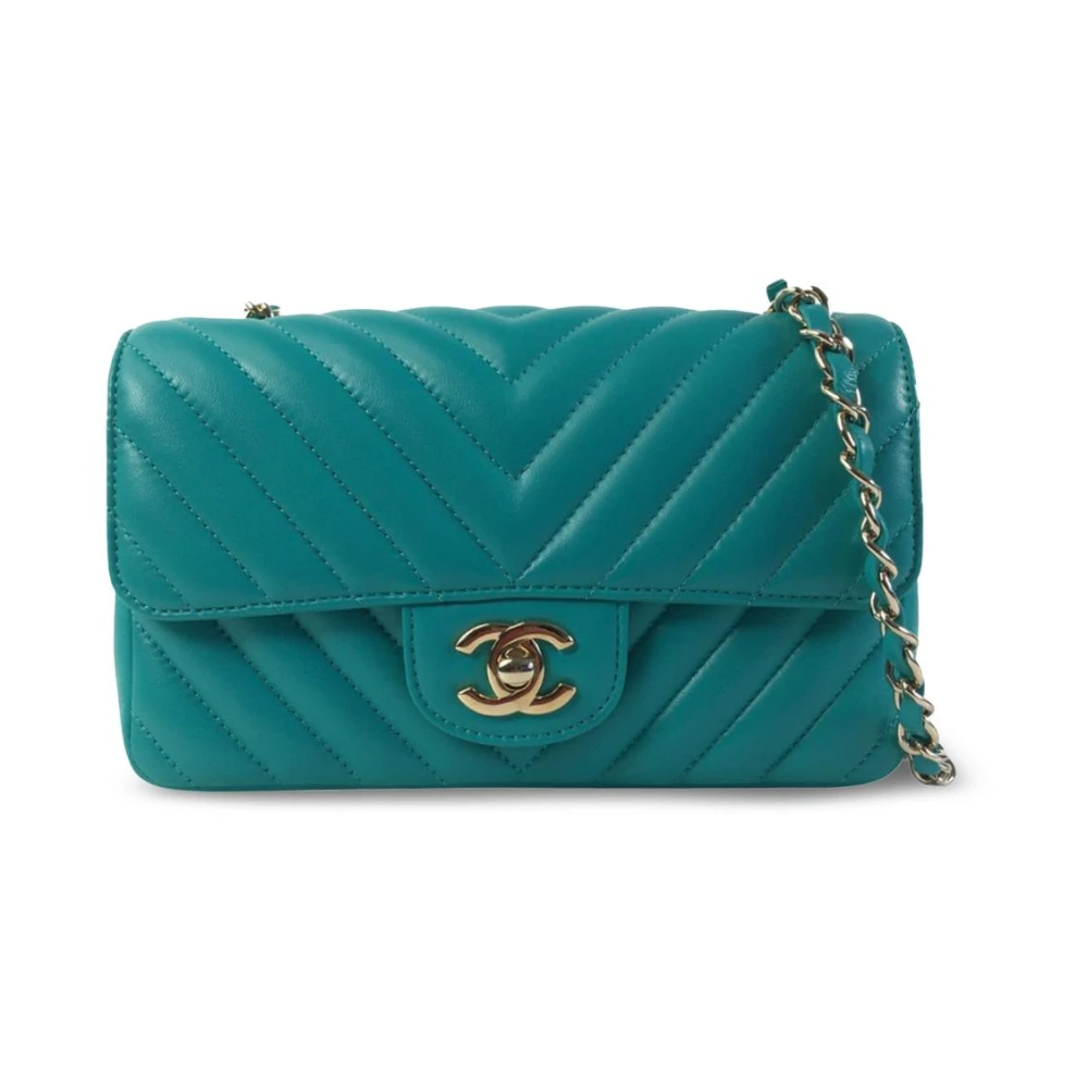 Chanel Vintage Women's Green Pre-Owned Chanel Chevron Quilted Crossbody