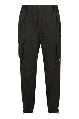 black-pants-with-side-pocket-print