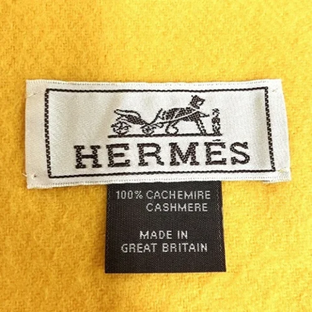 Hermès Vintage Pre-owned Cashmere scarves Yellow Dames