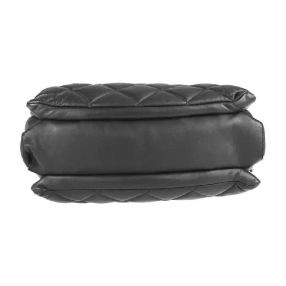 Salvatore Ferragamo Pre-owned Leather shoulder-bags Black Dames