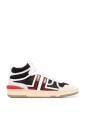 baskets-montantes-avec-details-en-daim