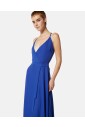 robe-longue-avec-decollete-en-v-et-bretelles-croisees-dans-le-dos