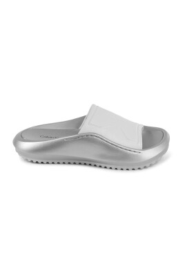 beige-slide-sandals-stylish-comfort