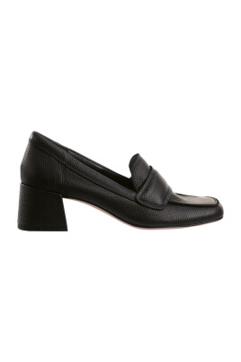 black-formal-business-shoes