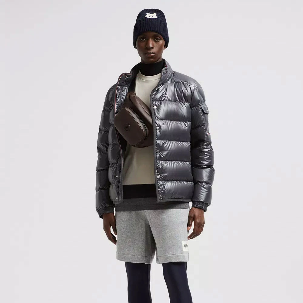Moncler Korte donsjas met wollen afwerking Gray Heren