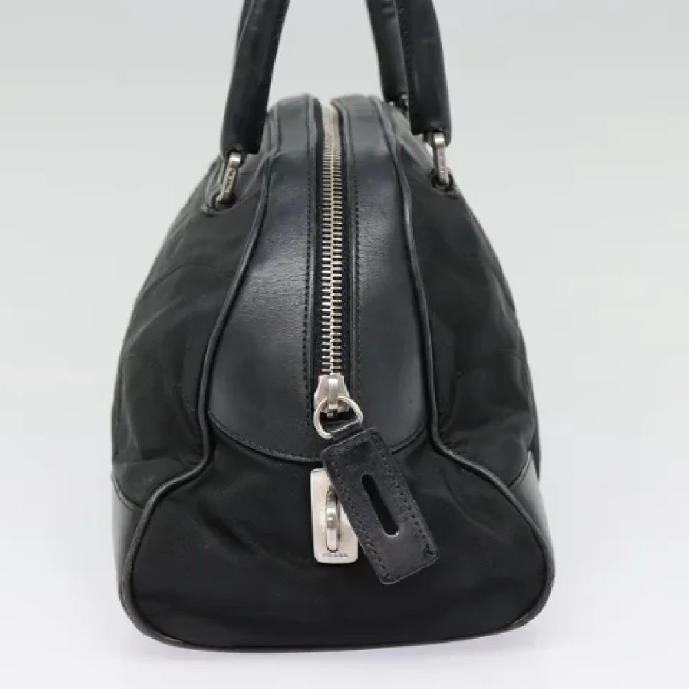 Prada Vintage Pre-owned Nylon handbags Black Dames
