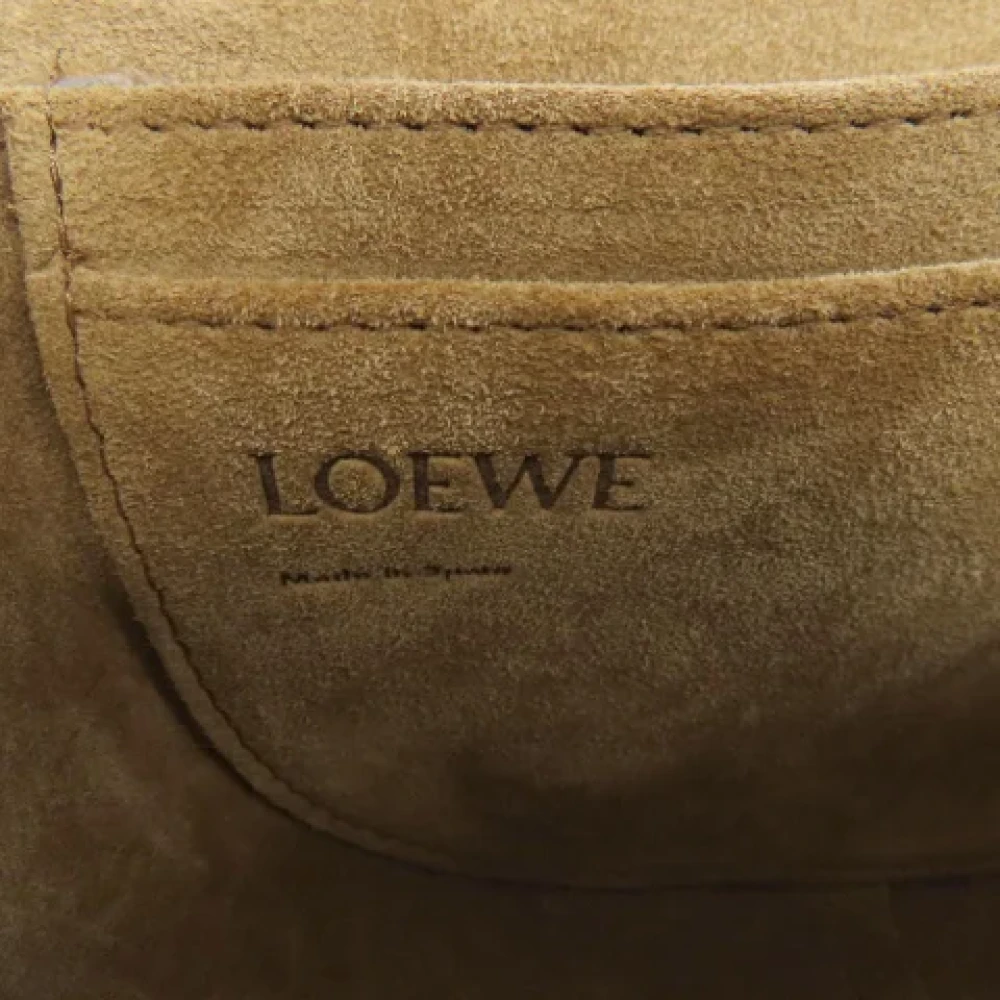 Loewe Pre-owned Leather shoulder-bags Gray Dames