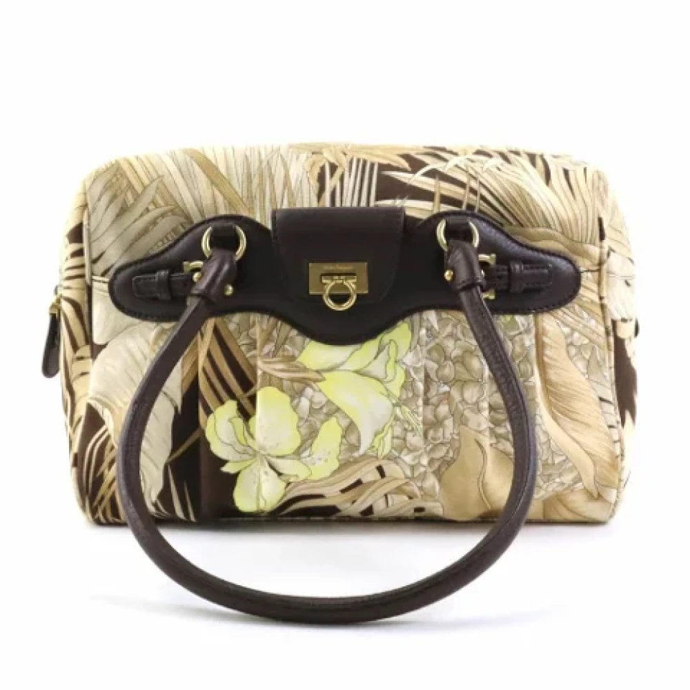 Salvatore Ferragamo Pre-owned Cotton handbags Beige Dames