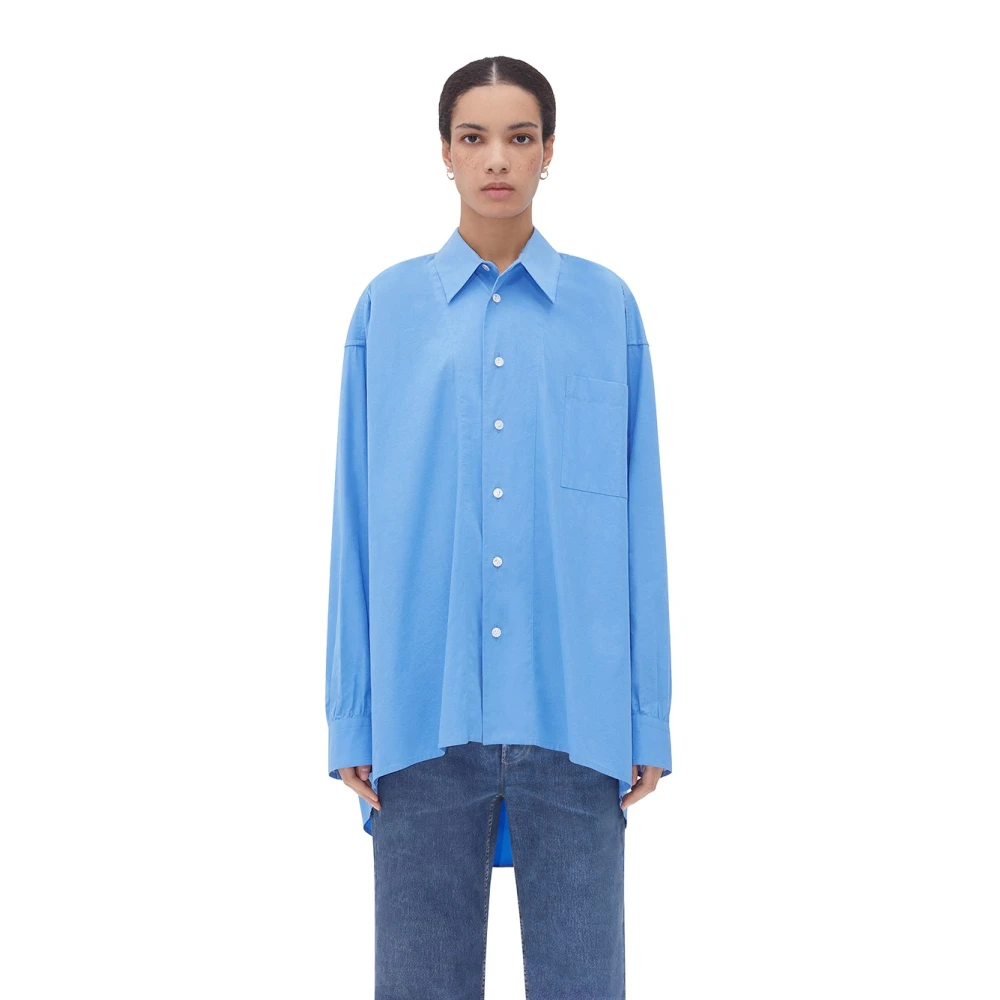 Bottega Veneta Blauwe Oversized Shirt met Speciaal Label en Knoopsluiting Blue Dames