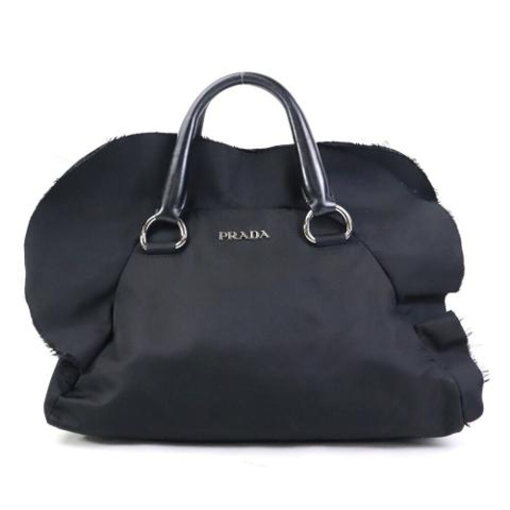 Kupuj kolekcje Prada Vintage online na Showroom