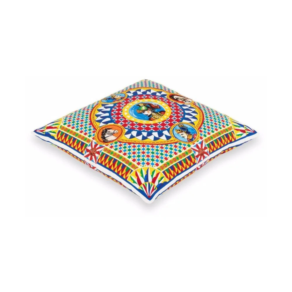 Dolce & Gabbana Gewatteerd Siciliaans Carretto Kussen Multicolor Dames