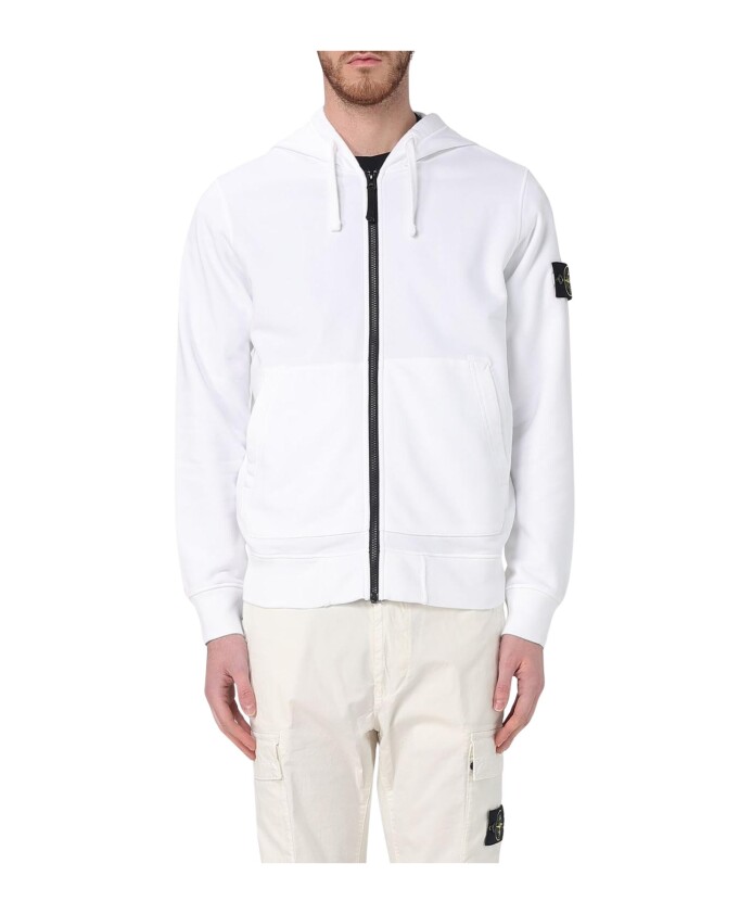 zwarte-hoodie-met-kangoeroezak