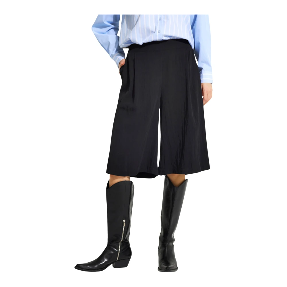 IN Front Zwarte knielange shorts met wijde pijpen Black Dames