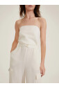 combinaison-blanche-avec-bustier-structure