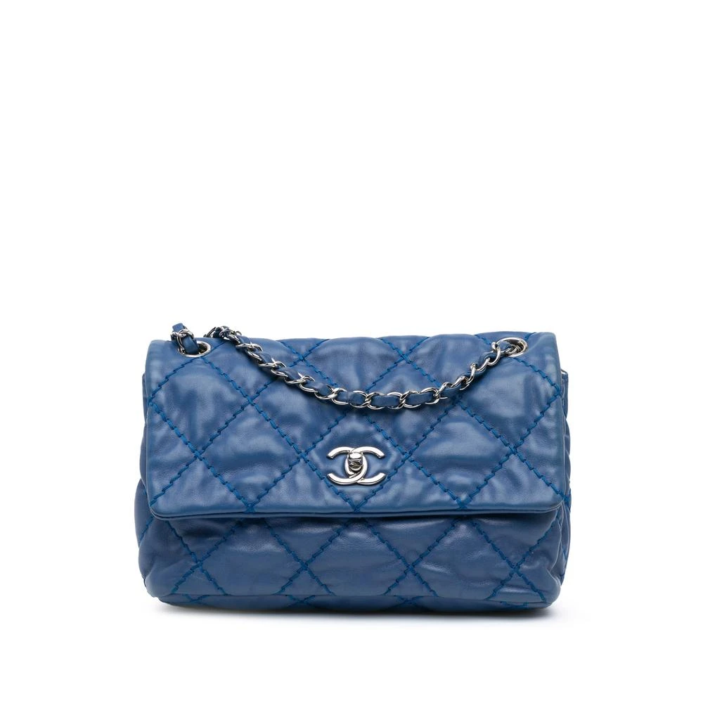 Chanel Vintage Women's Blue Pre-Owned Quilted Leather Shoulder Bag With Chain Strap & Flap Closure