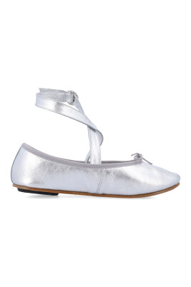 silver-closed-ballet-flats