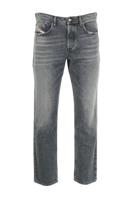 bla-jeans-klassisk-stil