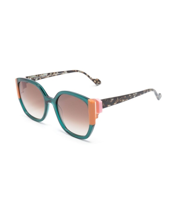 lunettes-de-soleil-bleues-pour-un-usage-quotidien