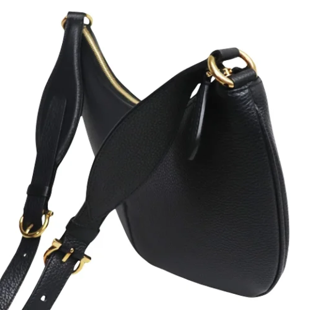 Salvatore Ferragamo Pre-owned Leather shoulder-bags Black Dames
