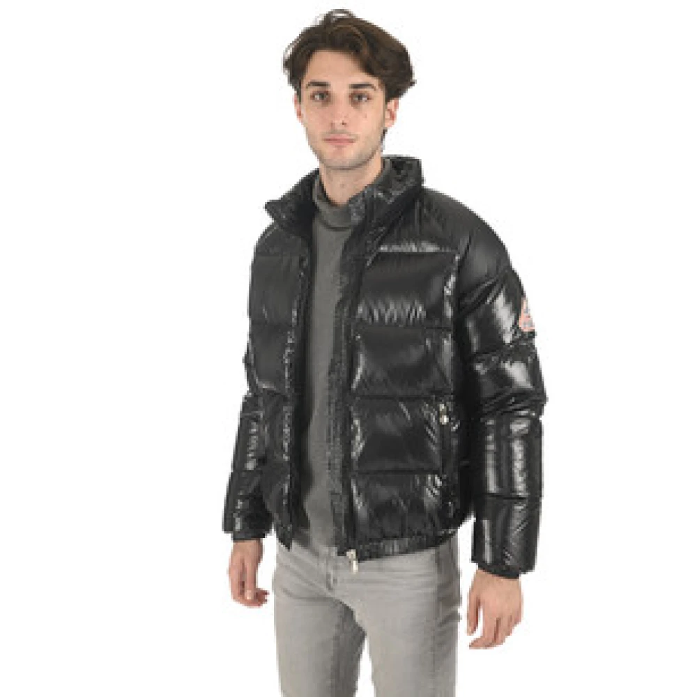 Jackets > Winter Jackets - - Pyrenex - Modalova