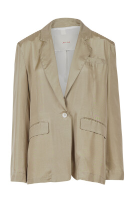 silk-blazer-with-regular-lapel