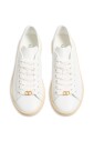baskets-blanches-pour-un-look-elegant