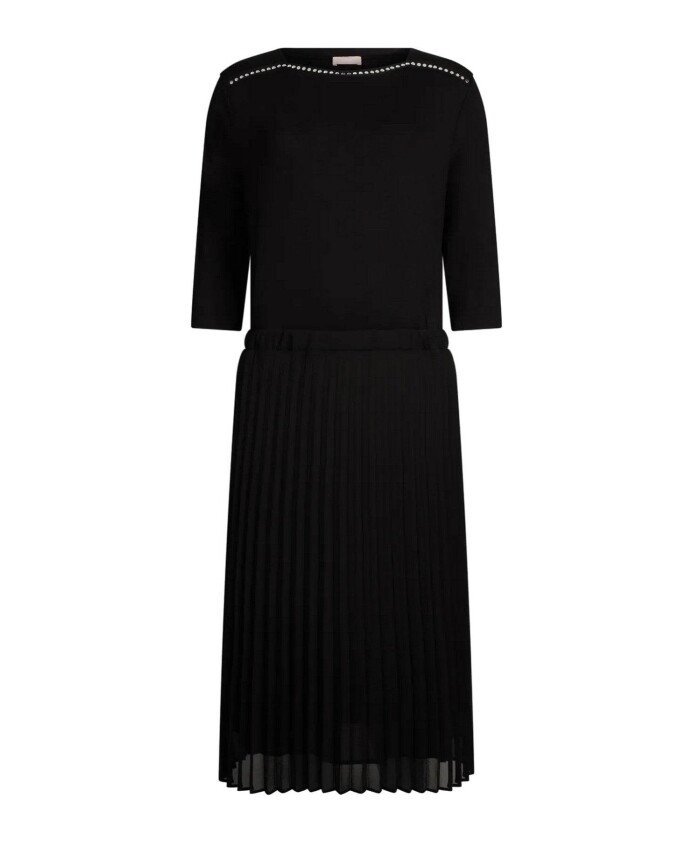 robe-de-soiree-noire-intemporelle