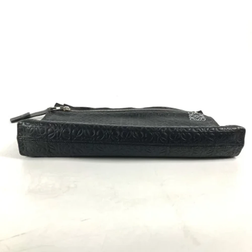 Loewe Pre-owned Leather clutches Black Heren