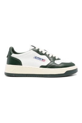 sneakers-femme-basses-style-medalist