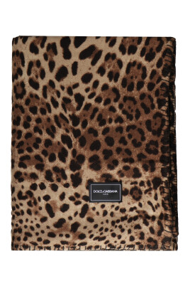 accessoires-a-carreaux-en-leopard