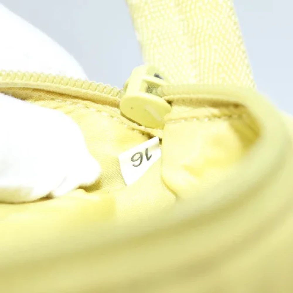 Prada Vintage Pre-owned Fabric clutches Yellow Dames