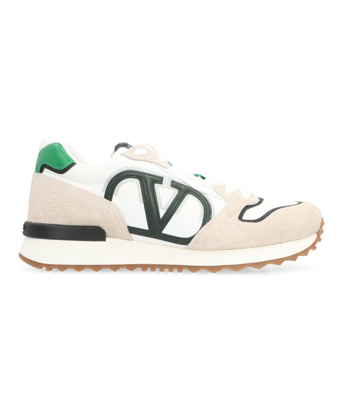 lage-sneakers-met-suede-inzetstukken
