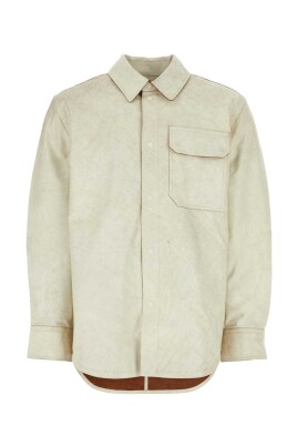 chemise-en-cuir-craie-elegante-et-tendance
