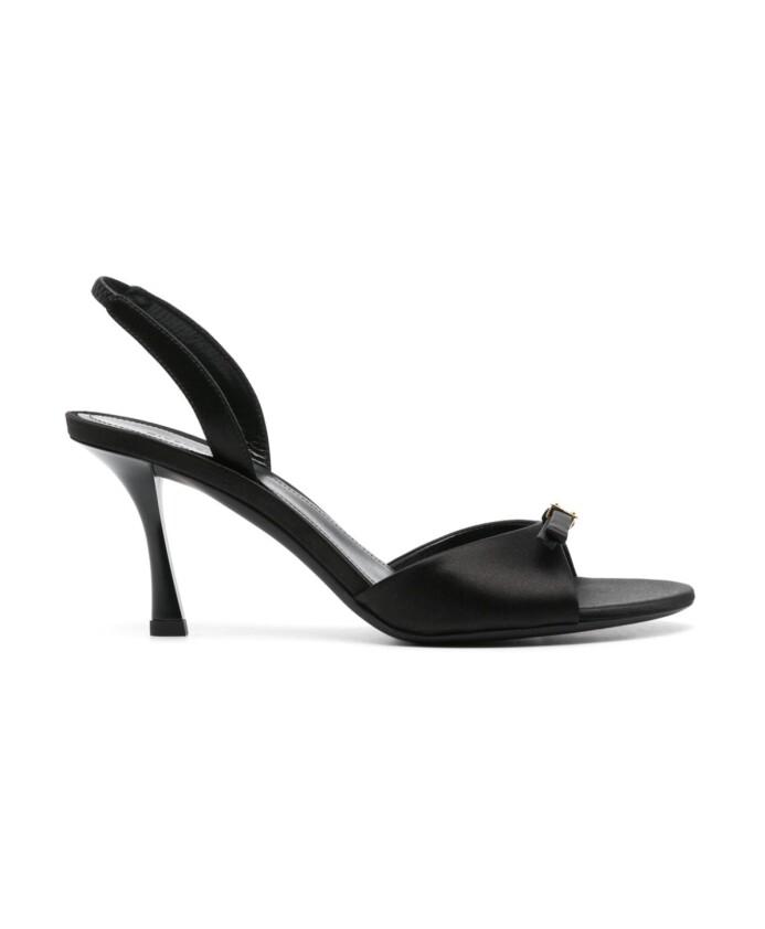 black-sandals-with-4g-motif