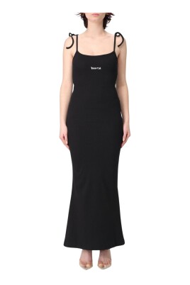 black-sleeveless-midi-dress