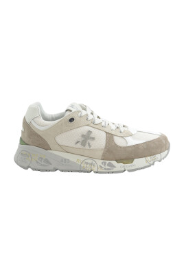 baskets-beige-a-lacets-avec-semelle-ergonomique