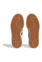 sneakers-gris-en-daim-lacets-semelle-en-caoutchouc