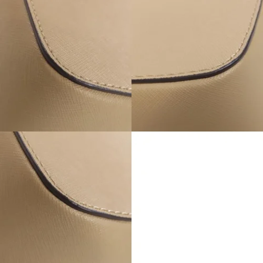 Michael Kors Pre-owned Plastic shoulder-bags Beige Dames