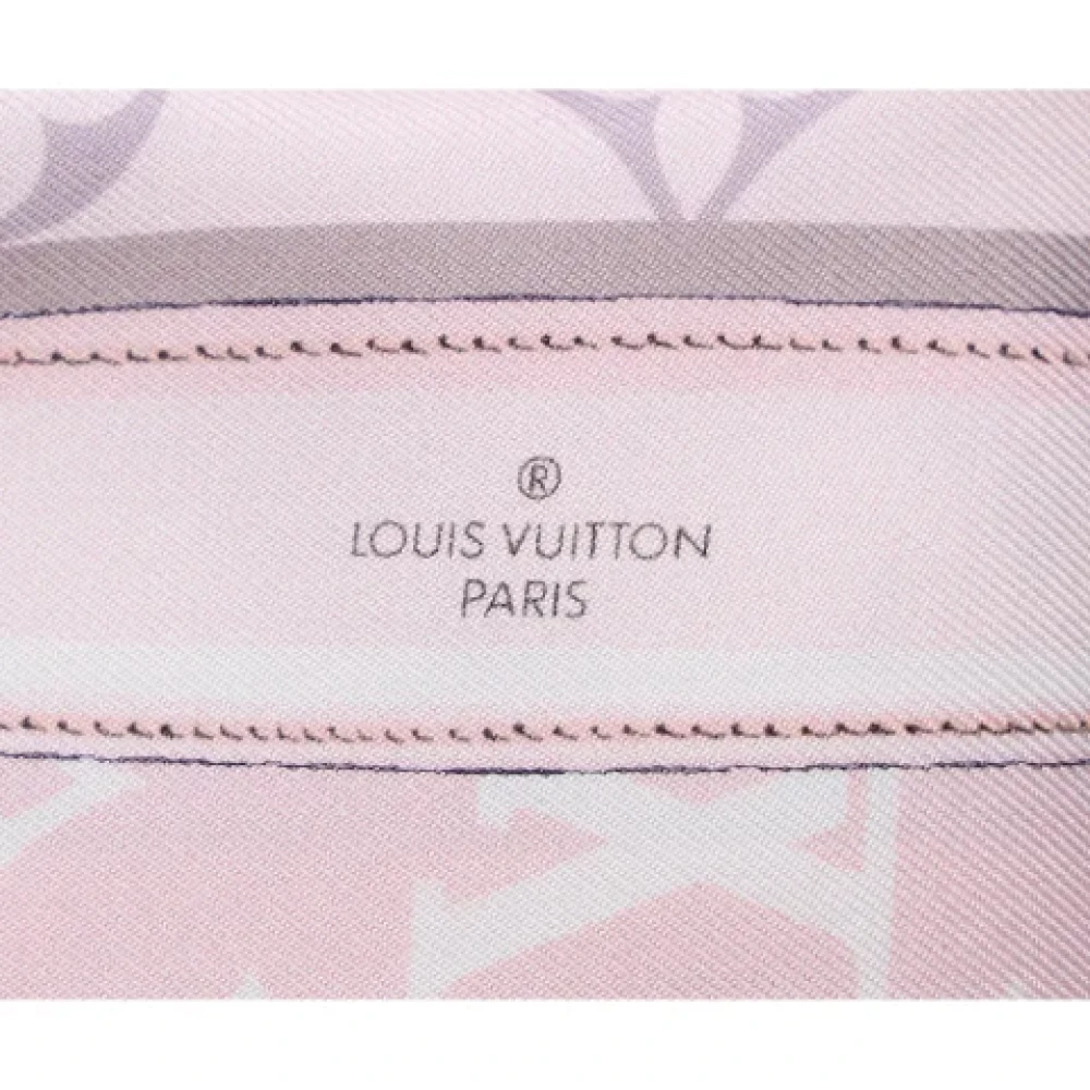 Louis Vuitton Vintage Pre-owned Silk scarves Pink Dames