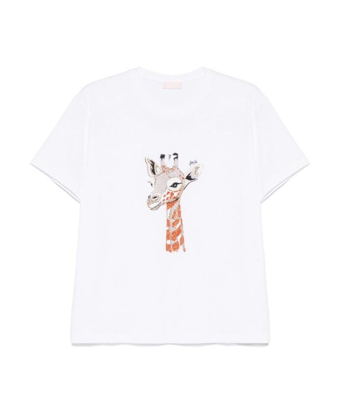 white-t-shirts-and-polos