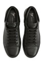 baskets-casual-en-cuir-noir