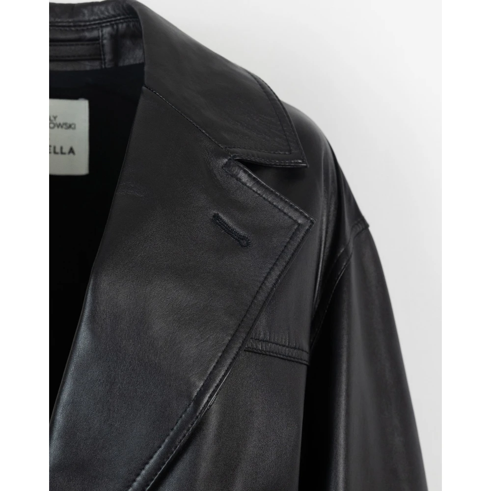 Marella Zwarte leren bomberjack met rozenpin Black Dames