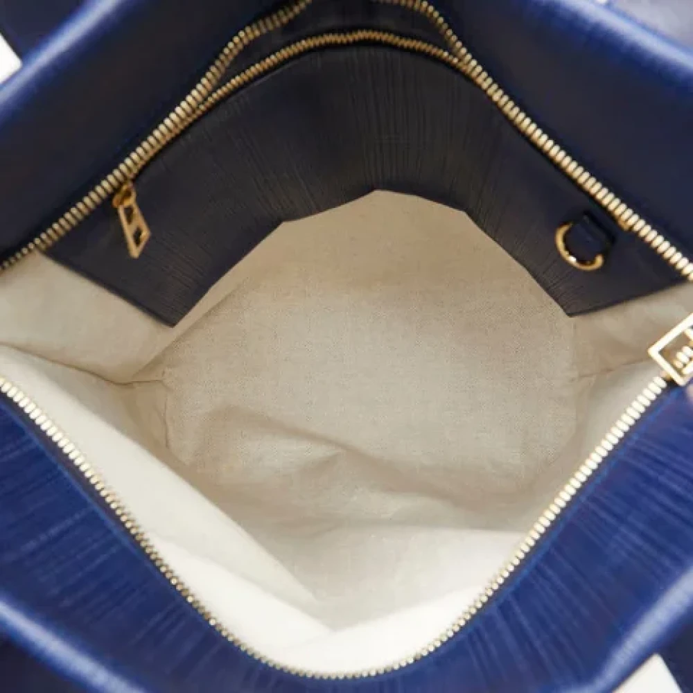 Loewe Pre-owned Leather shoulder-bags Blue Dames