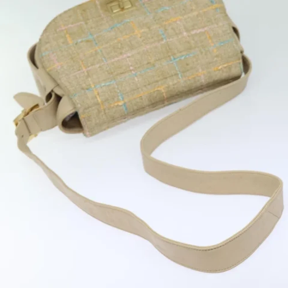 Chanel Vintage Pre-owned Wool chanel-bags Beige Dames