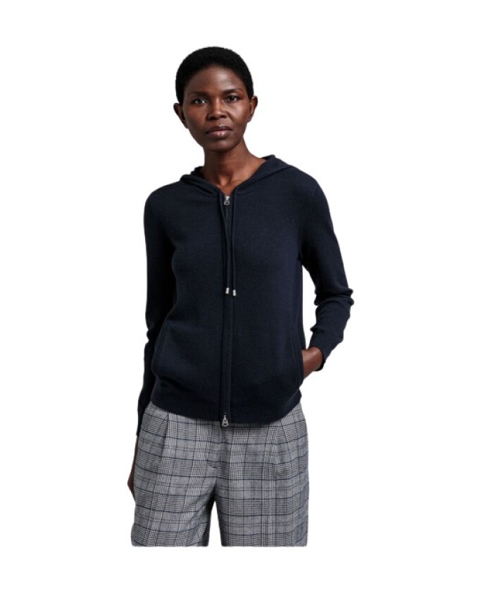extra-fine-hooded-gilet