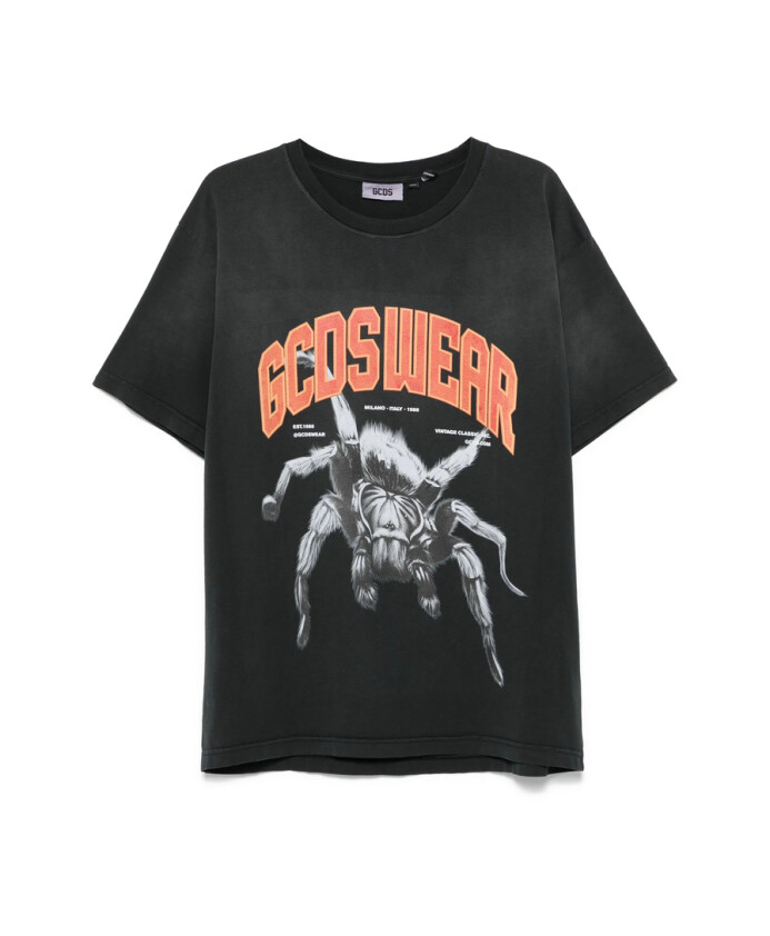 black-crew-neck-t-shirt