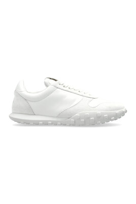 sports-shoes
