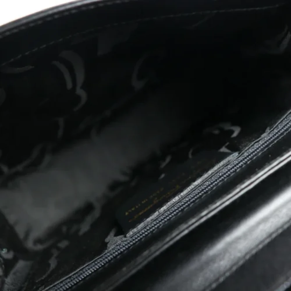 Salvatore Ferragamo Pre-owned Fabric shoulder-bags Black Dames