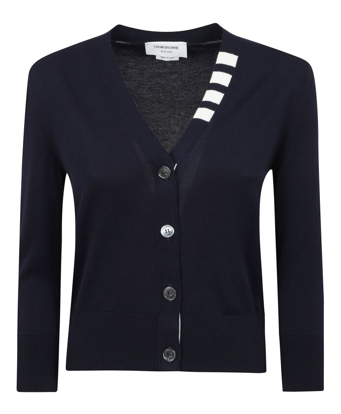 cardigan-col-en-v-avec-detail-a-4-lignes
